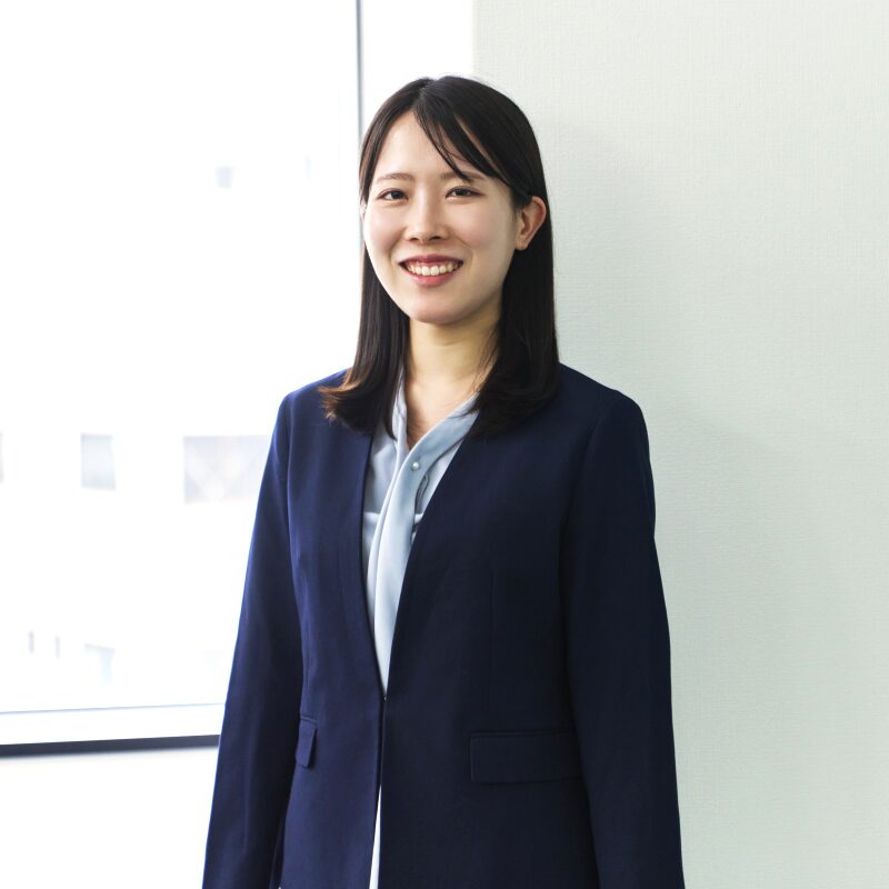 社員8
